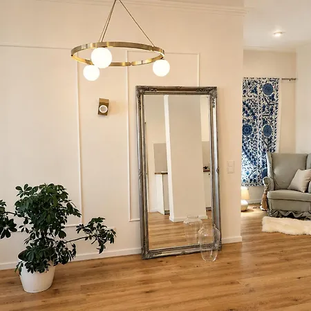 Apartment Chic French - Walk To Parks & Cafes *